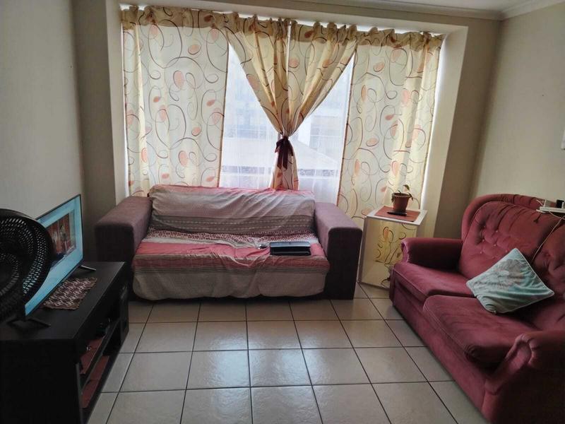 1 Bedroom Property for Sale in Parow Western Cape